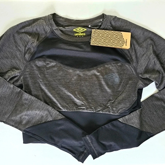 Umbro Womens Pro Training Cropped Ls Top - Picture 2 of 7